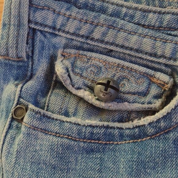 Industrial Cotton Medium Wash Denim Capri Jeans with Exposed Stitching Size 3 - Picture 4 of 13